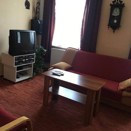 Ferienwohnung U Evy Jarosove Desná Exterior foto