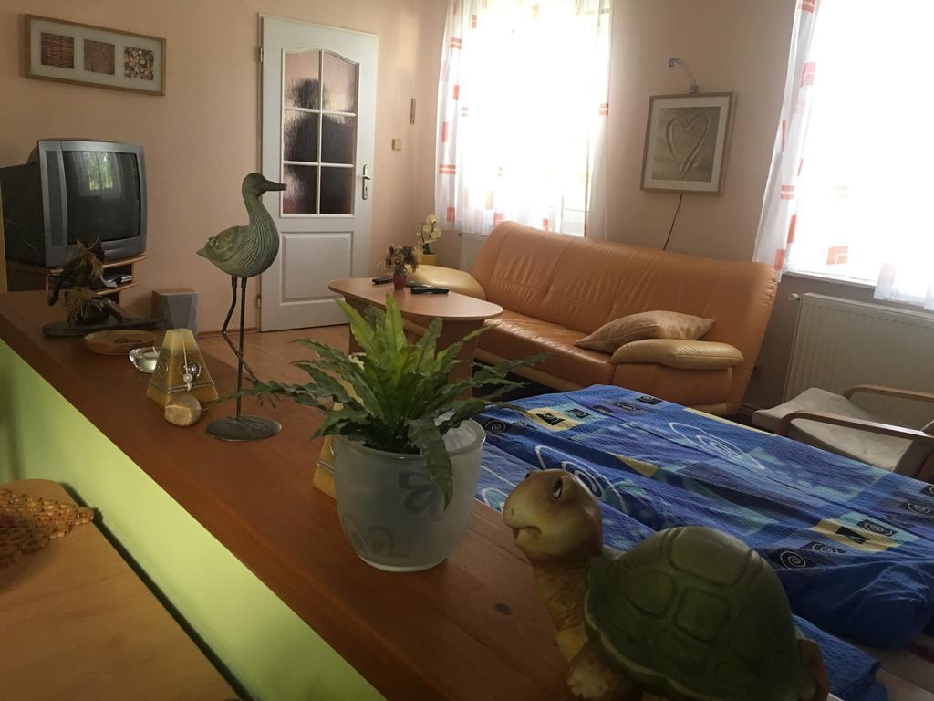Ferienwohnung U Evy Jarosove Desná Exterior foto
