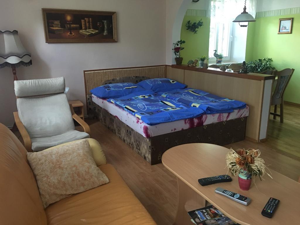 Ferienwohnung U Evy Jarosove Desná Exterior foto