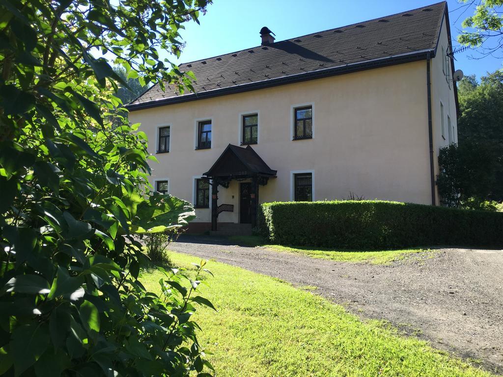 Ferienwohnung U Evy Jarosove Desná Exterior foto